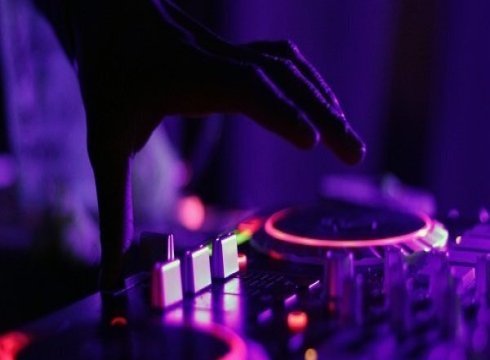 Live DJ's and Music at Macky's Bayside Bar & Grill