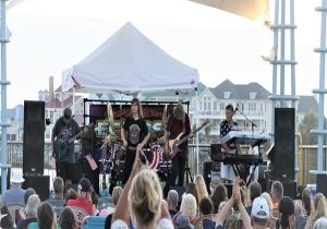 Sunset Park Party Nights - Free Concerts