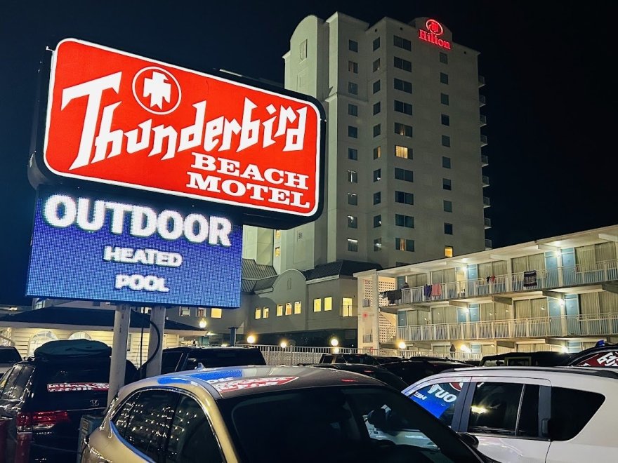 Thunderbird Beach Motel