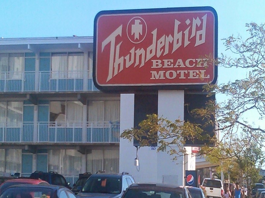 Thunderbird Beach Motel