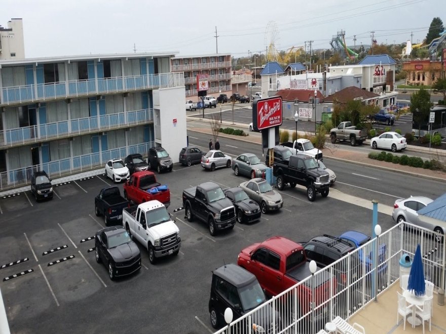 Thunderbird Beach Motel