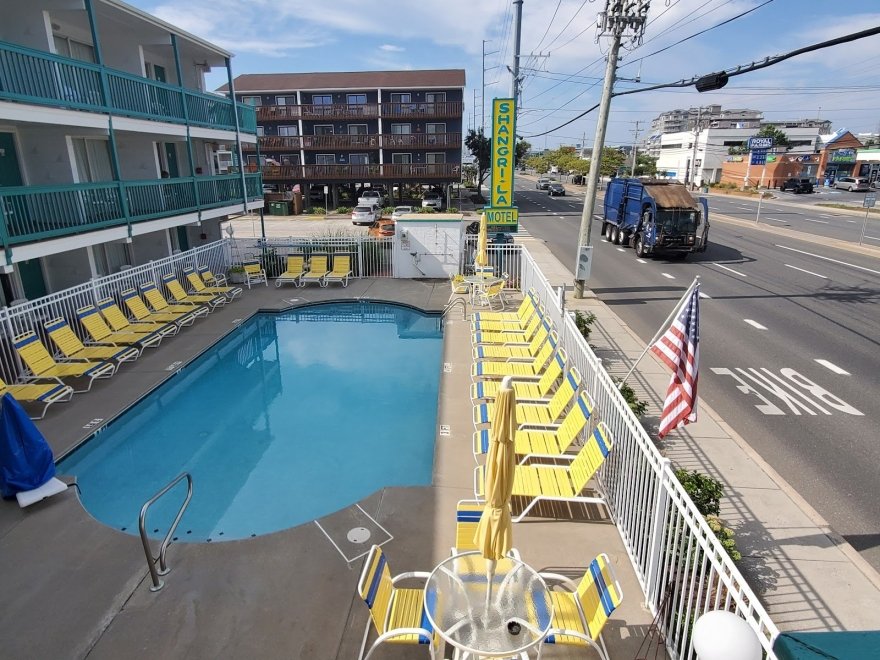 Shangri La Motel