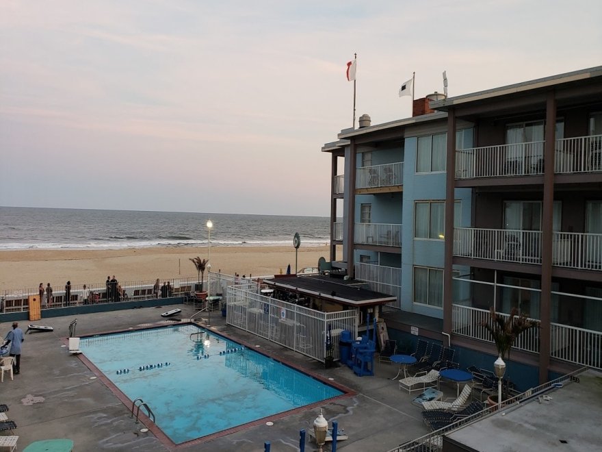 Flagship Oceanfront Hotel