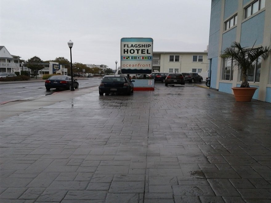 Flagship Oceanfront Hotel