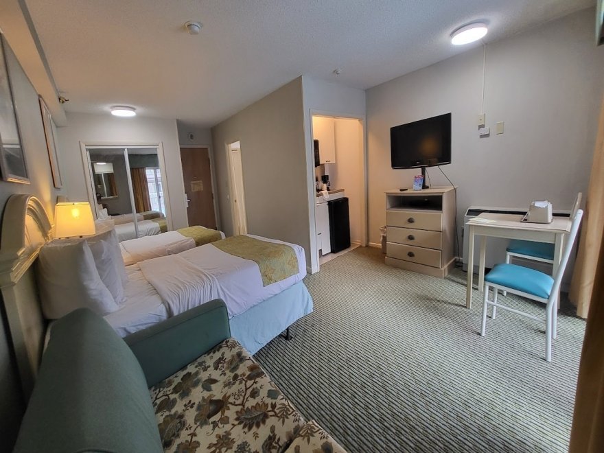 Flagship Oceanfront Hotel