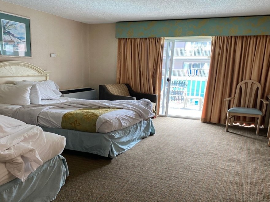 Flagship Oceanfront Hotel