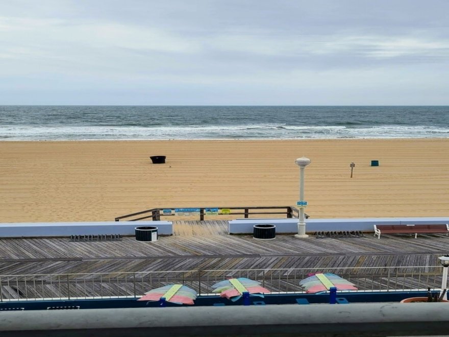 Flagship Oceanfront Hotel