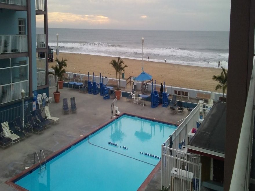 Flagship Oceanfront Hotel