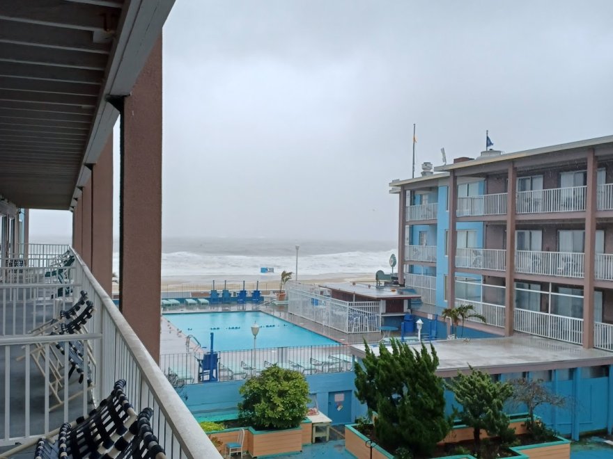 Flagship Oceanfront Hotel