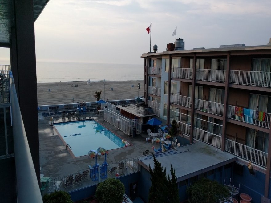 Flagship Oceanfront Hotel