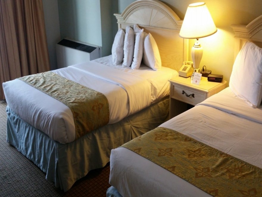 Flagship Oceanfront Hotel