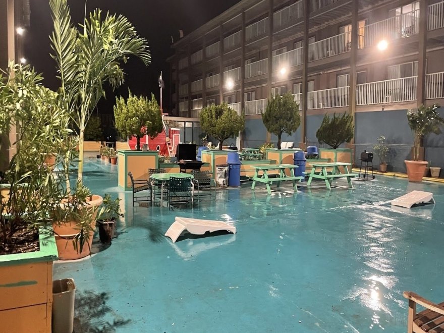 Flagship Oceanfront Hotel