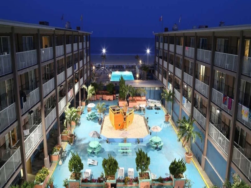 Flagship Oceanfront Hotel