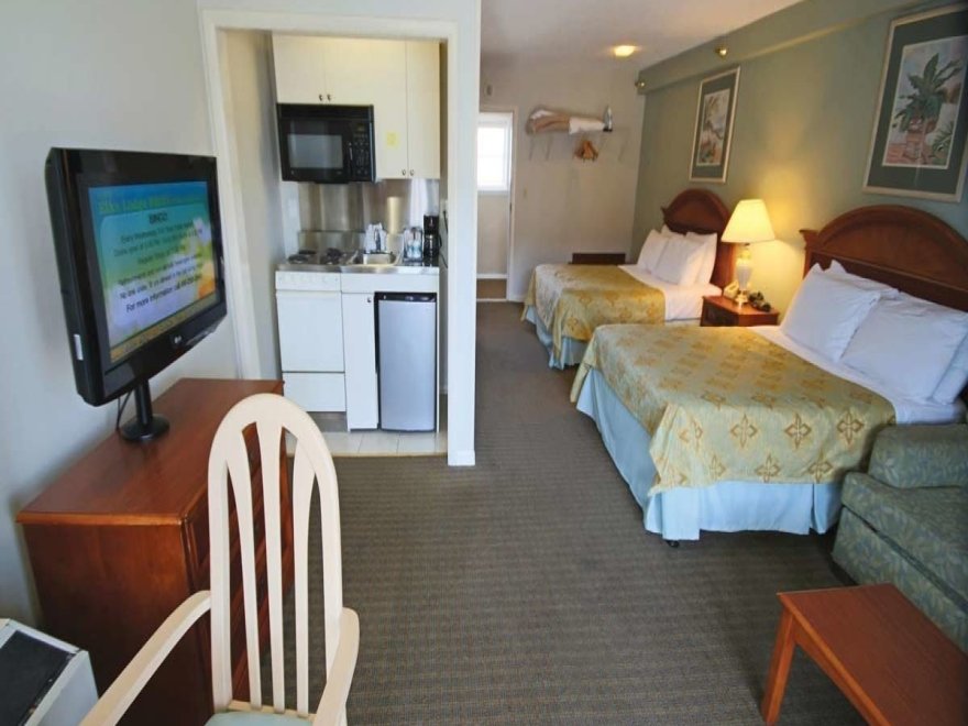 Flagship Oceanfront Hotel