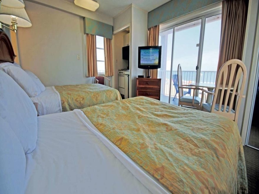 Flagship Oceanfront Hotel
