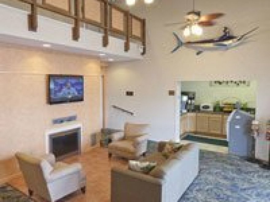 Flagship Oceanfront Hotel