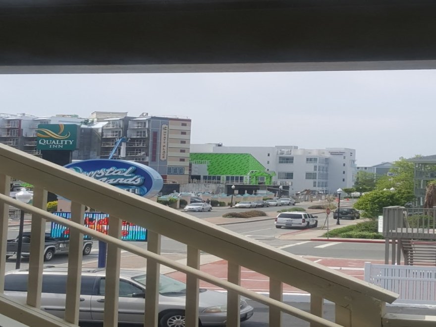 Crystal Sands Motel