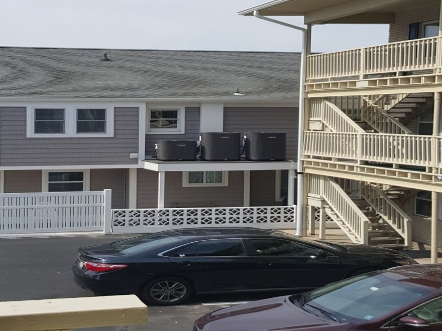 Crystal Sands Motel