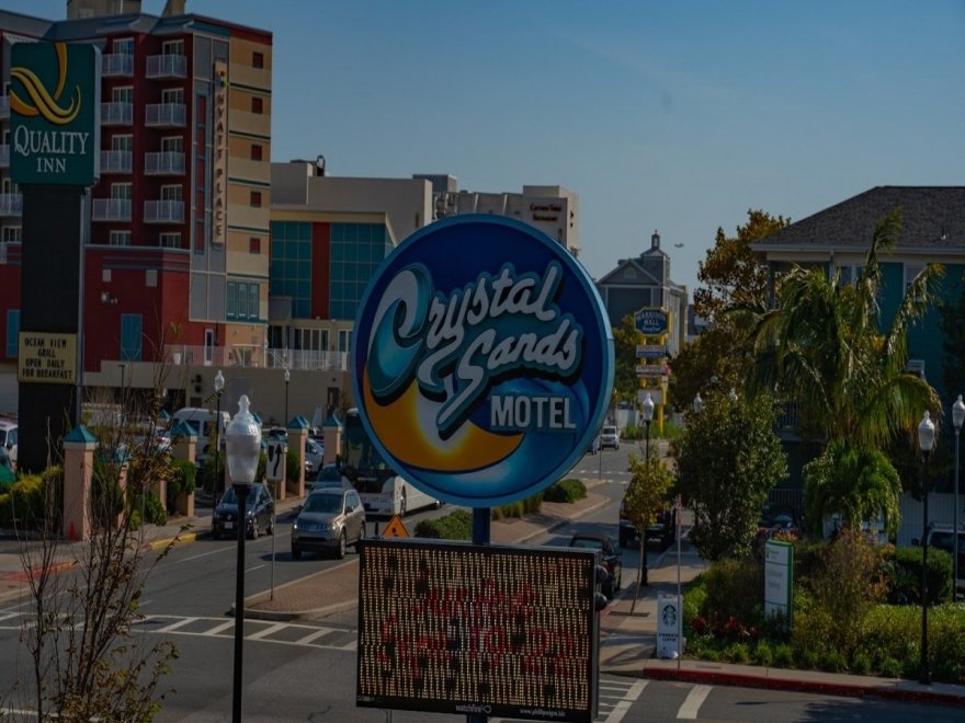 Crystal Sands Motel
