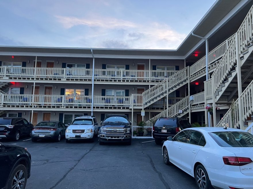 Crystal Sands Motel