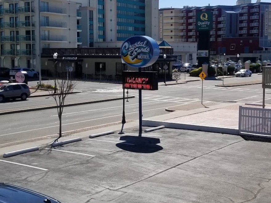 Crystal Sands Motel