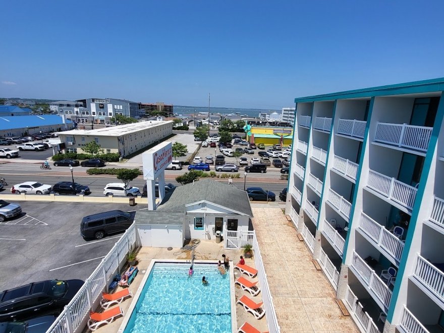 Casablanca Oceanside Inn