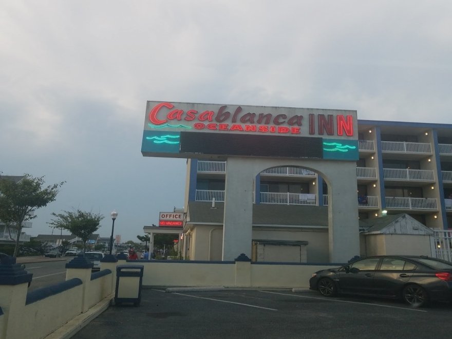 Casablanca Oceanside Inn