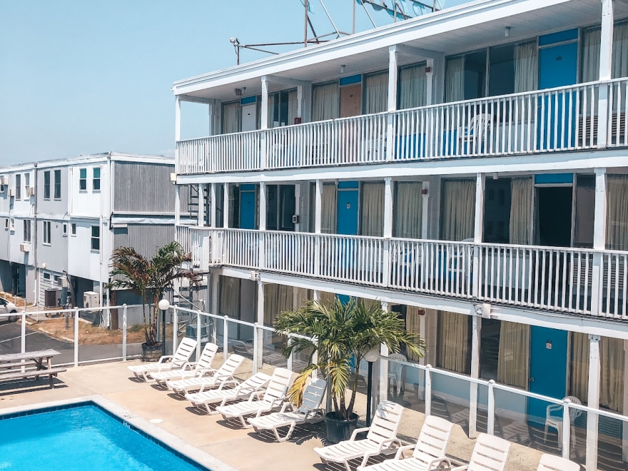 Seabonay Oceanfront Motel