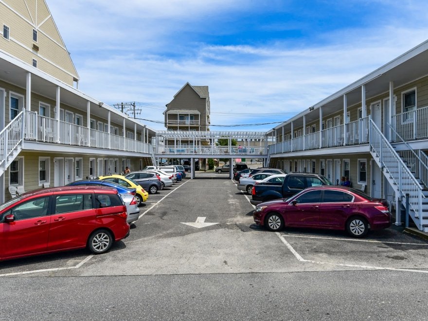 Madison Beach Motel