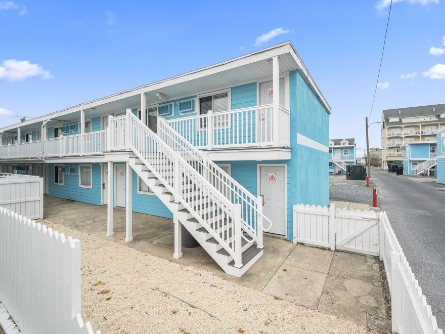 Madison Beach Motel
