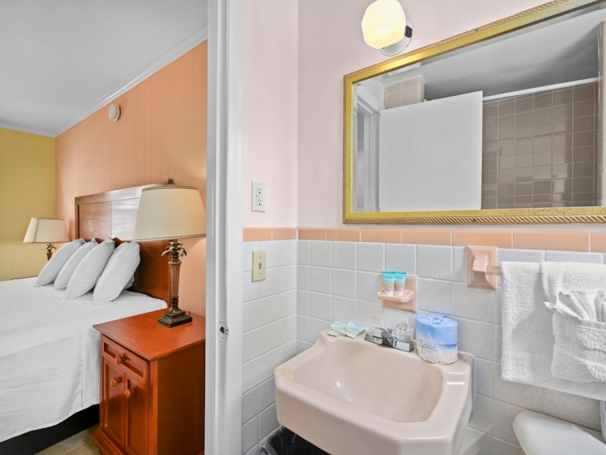 Madison Beach Motel