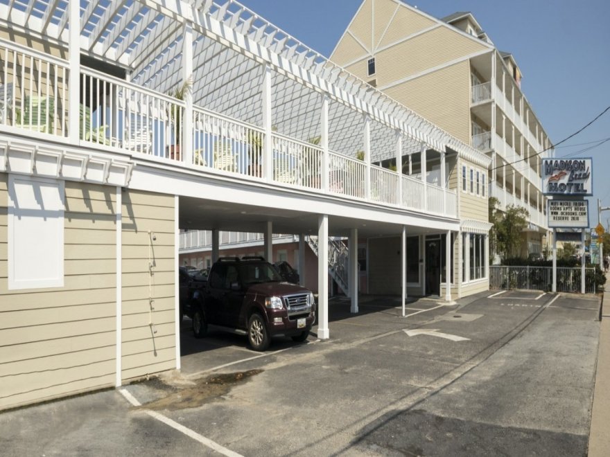Madison Beach Motel