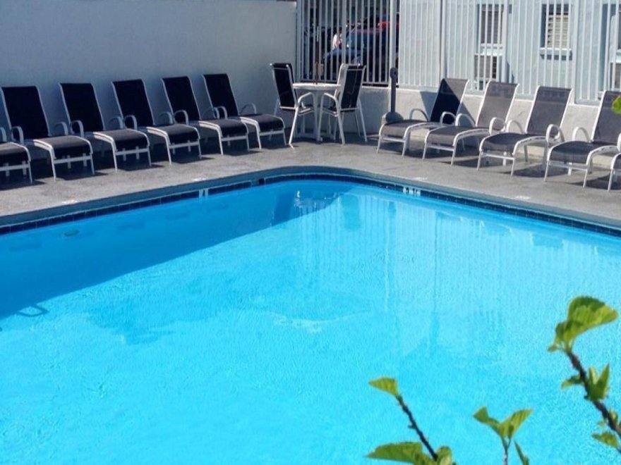 Madison Beach Motel