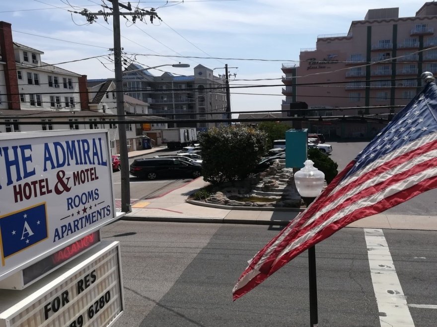 Admiral Hotel