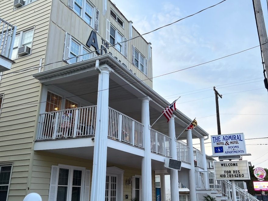 Admiral Hotel
