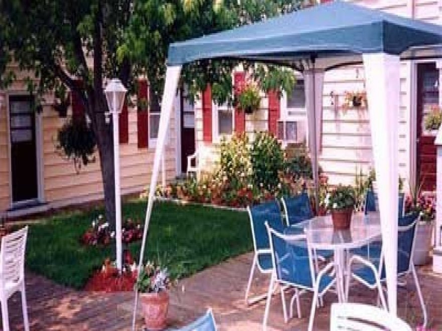 Admiral Hotel