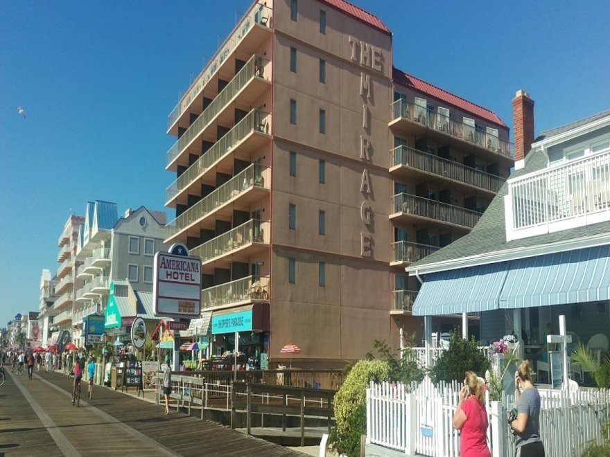 Americana Hotel Oceanfront