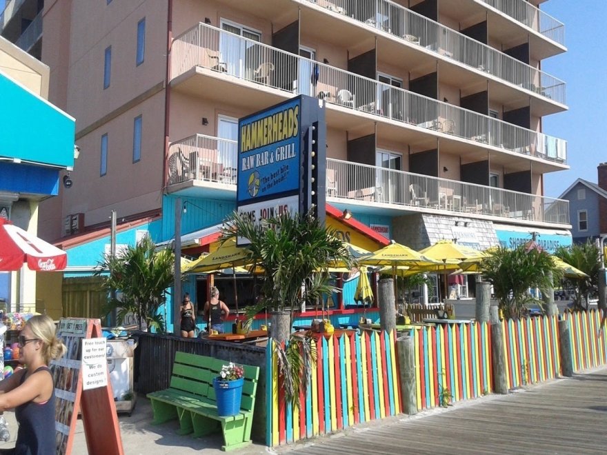 Americana Hotel Oceanfront