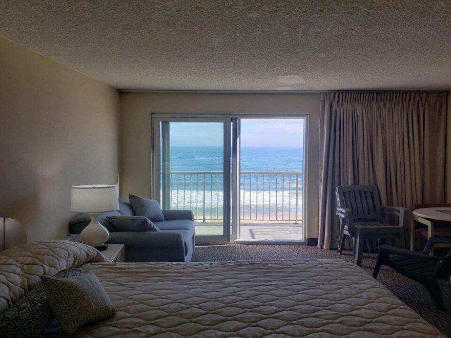 Americana Hotel Oceanfront