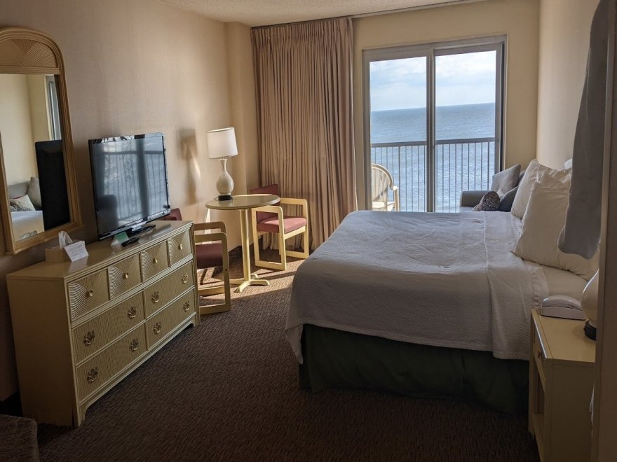 Americana Hotel Oceanfront