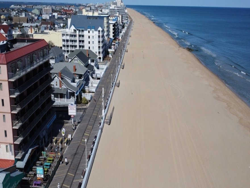 Americana Hotel Oceanfront