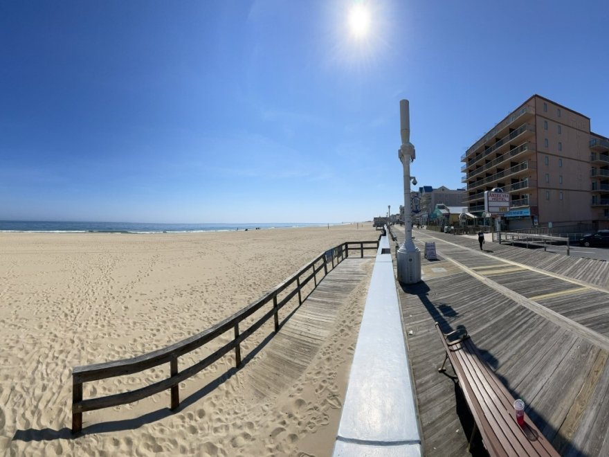 Americana Hotel Oceanfront