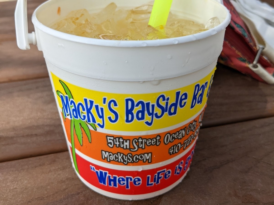Macky's Bayside Bar & Grill