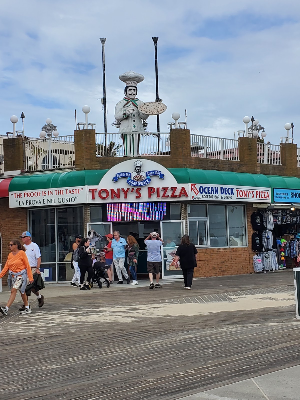 Tony's Pizza