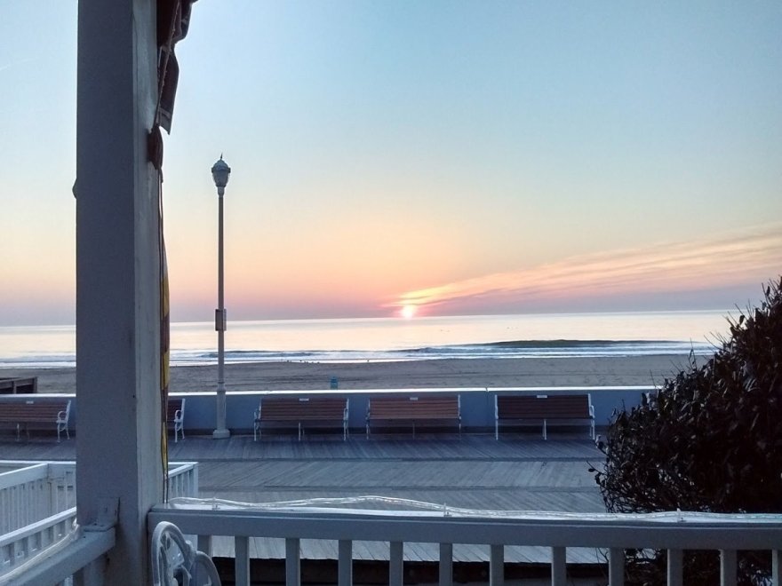 Beach Walk Hotel