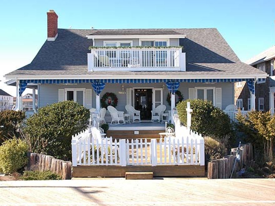Beach Walk Hotel