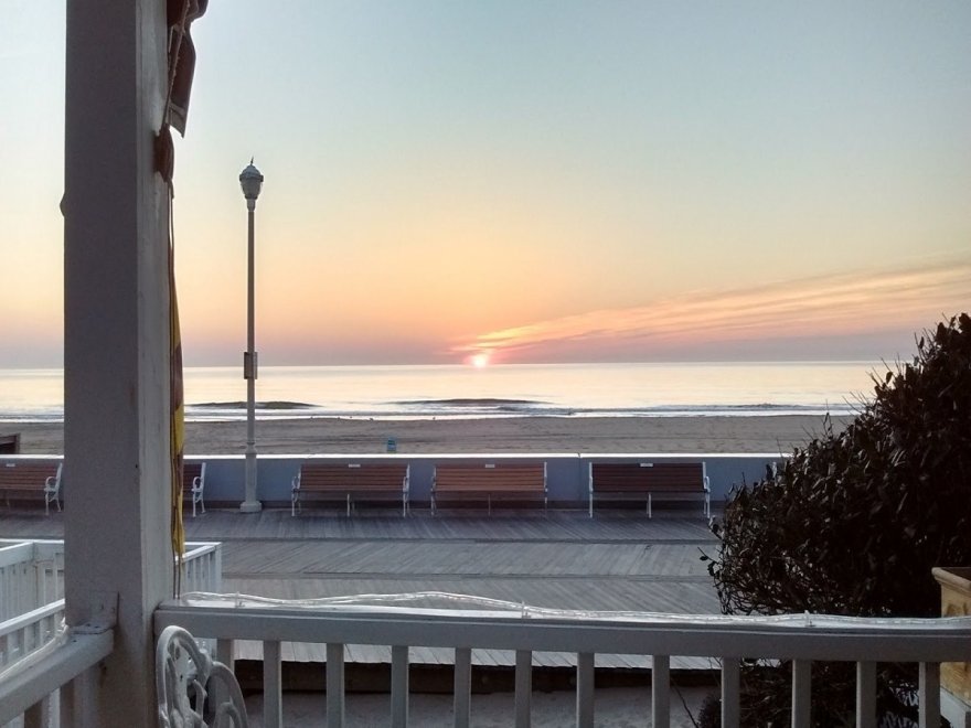 Beach Walk Hotel