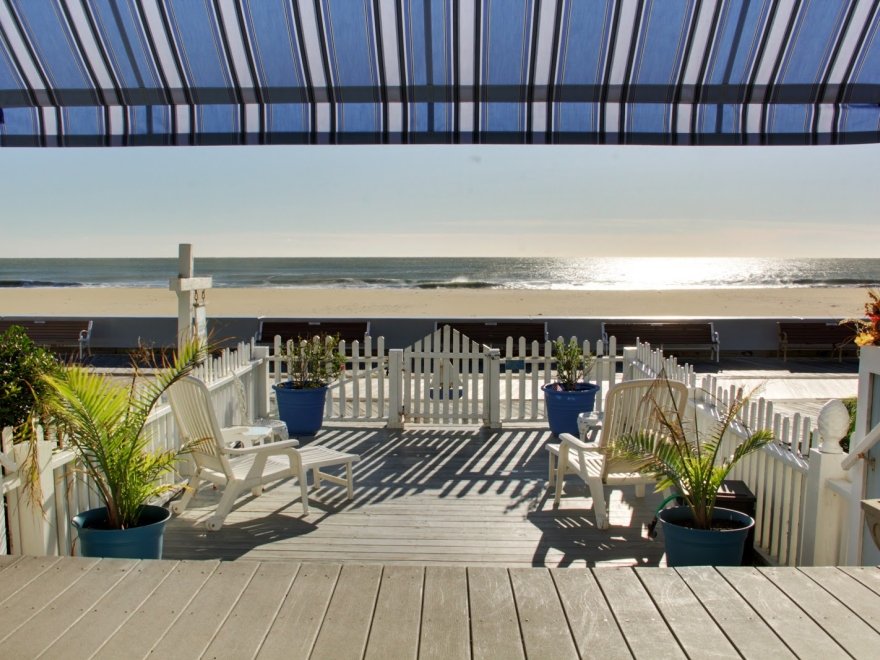 Beach Walk Hotel
