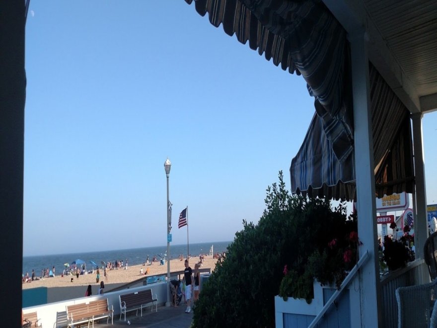Beach Walk Hotel
