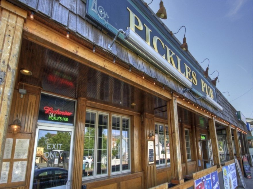 Pickles Pub